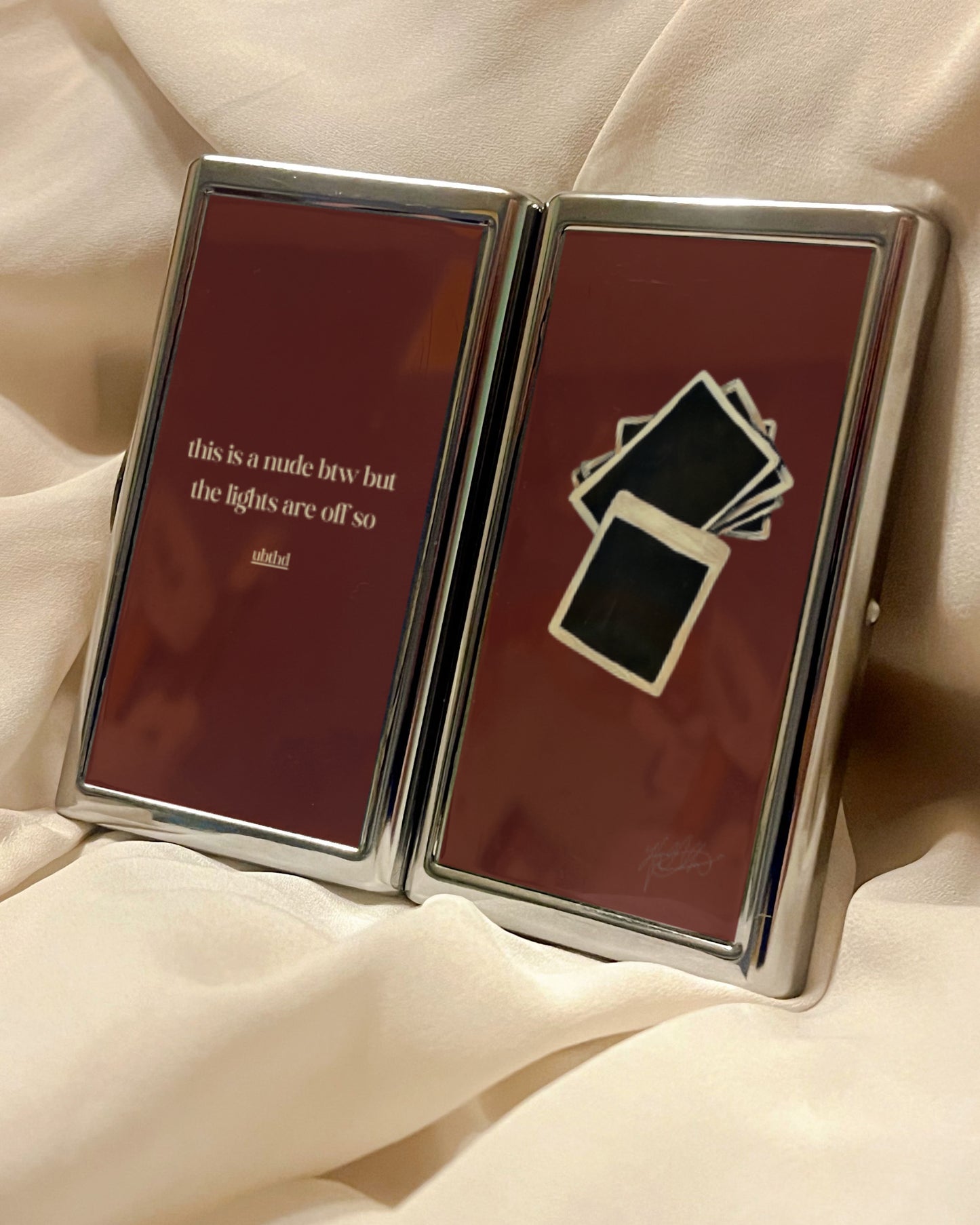 This Is A Nude Btw | 2-Sided Art Vintage Metal Pocket Case
